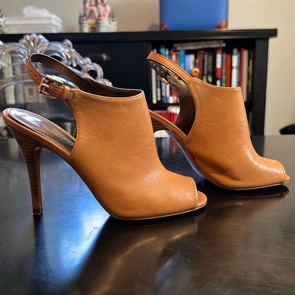 Coach Leather Heels - Picture 1 of 9